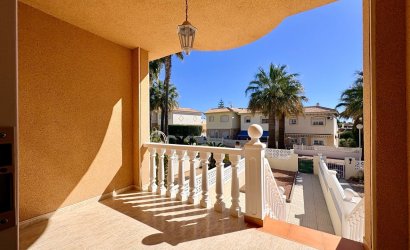 Herverkoop - Town House -
Rojales - Inland