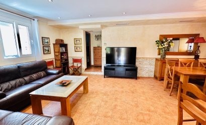 Herverkoop - Villa -
Orihuela - Urb. Montepinar