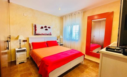 Herverkoop - Villa -
Orihuela - Urb. Montepinar