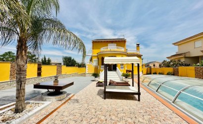 Herverkoop - Villa -
Orihuela - Urb. Montepinar