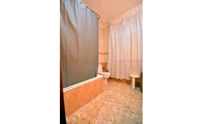Herverkoop - Town House -
Guardamar del Segura - Costa Blanca