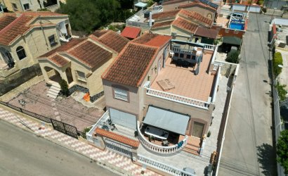Herverkoop - Villa -
La Marina - La Marina Urb