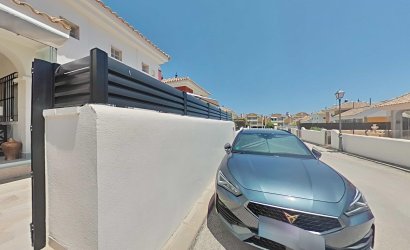 Herverkoop - Villa -
Los Montesinos - Costa blanca sur