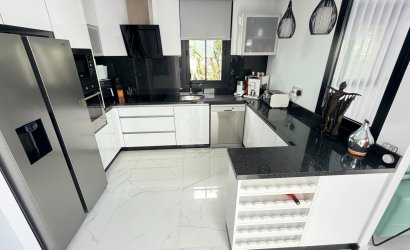 Herverkoop - 4. House - Detached Villa -
Los Montesinos - La Herrada