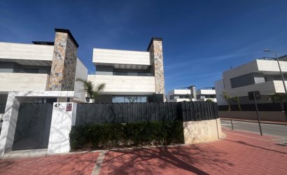 Herverkoop - Villa -
Torre Pacheco - Inland