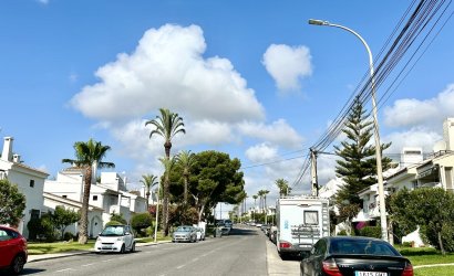 Herverkoop - Apartment -
Villamartin - Costa Blanca