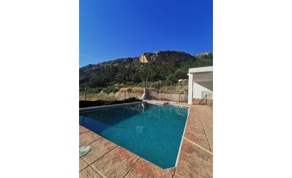 Herverkoop - Country House -
Crevillent - Inland
