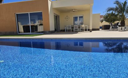 Herverkoop - Villa -
Torrevieja - La Siesta - El Salado - Torreta