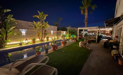 Herverkoop - Villa -
Torrevieja - La Siesta - El Salado - Torreta