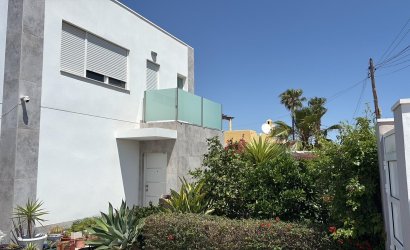 Herverkoop - Villa -
Torrevieja - La Siesta - El Salado - Torreta