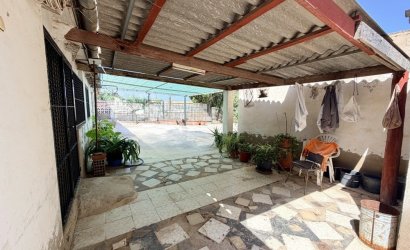 Herverkoop - Country House -
La Marina - Costa Blanca