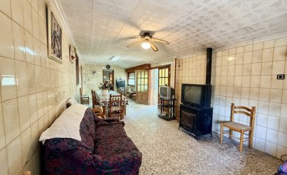 Herverkoop - Country House -
La Marina - Costa Blanca