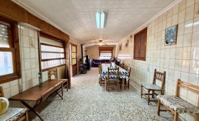 Herverkoop - Country House -
La Marina - Costa Blanca