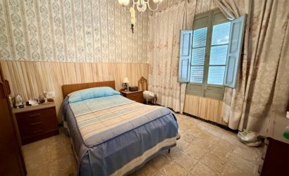 Herverkoop - Country House -
La Marina - Costa Blanca