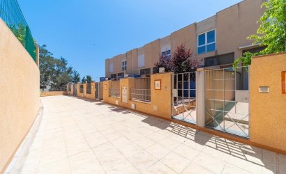 Herverkoop - Town House -
Orihuela Costa - Costa Blanca