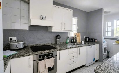Herverkoop - Town House -
Los Dolses - Inland