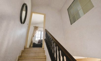 Herverkoop - Town House -
Los Dolses - Inland