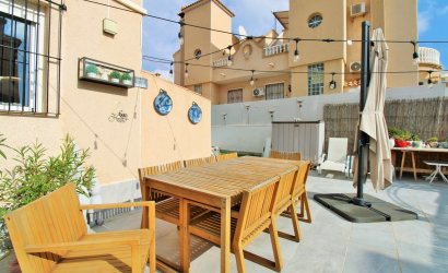 Herverkoop - Town House -
Villamartin - Costa Blanca