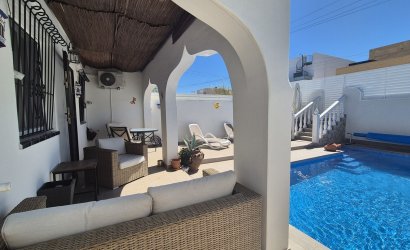 Herverkoop - Semi Detached -
Villamartin - Costa Blanca