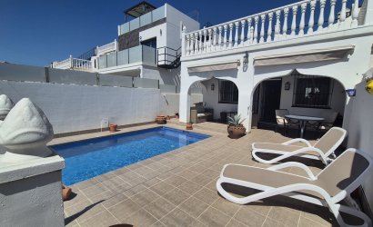 Herverkoop - Semi Detached -
Villamartin - Costa Blanca