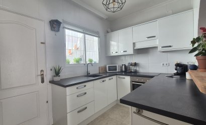 Herverkoop - Semi Detached -
Villamartin - Costa Blanca