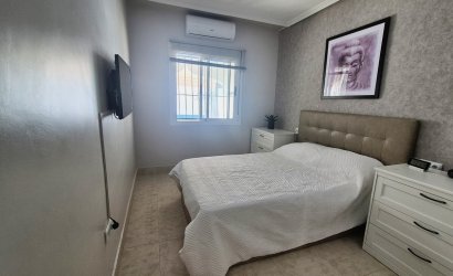Herverkoop - Semi Detached -
Villamartin - Costa Blanca