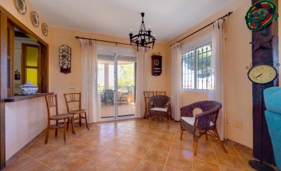 Resale - Villa -
San Miguel de Salinas - Inland
