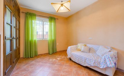 Resale - Villa -
San Miguel de Salinas - Inland