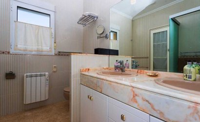 Revente - Villa -
Orihuela Costa - Costa Blanca