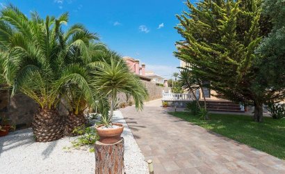 Revente - Villa -
Orihuela Costa - Costa Blanca