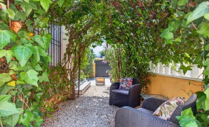 Herverkoop - Villa -
Orihuela Costa - Costa Blanca