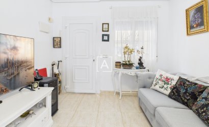 Reventa - Villa -
Pinar de Campoverde - Inland