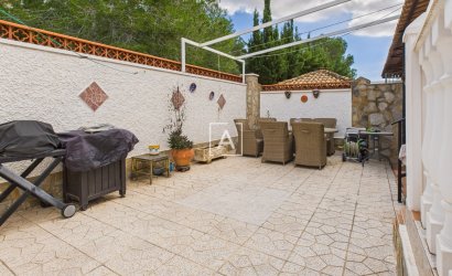 Reventa - Villa -
Pinar de Campoverde - Inland
