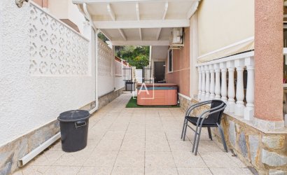 Reventa - Villa -
Pinar de Campoverde - Inland