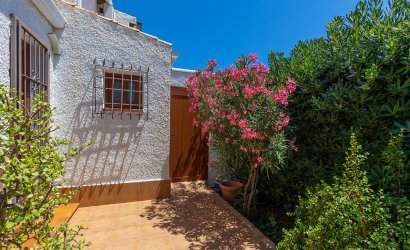 Reventa - Villa -
Orihuela Costa - Costa Blanca