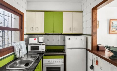 Resale - Bungalow -
Torrevieja - Costa Blanca
