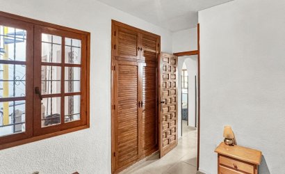 Resale - Bungalow -
Torrevieja - Costa Blanca