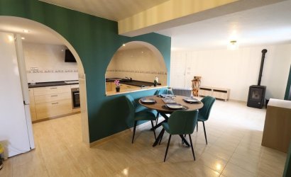 Revente - Villa -
San Miguel de Salinas - Inland