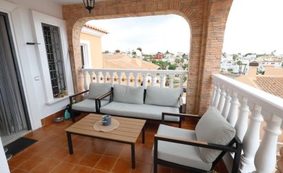 Revente - Villa -
San Miguel de Salinas - Inland