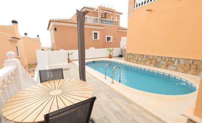 Revente - Villa -
San Miguel de Salinas - Inland