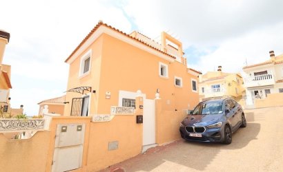 Revente - Villa -
San Miguel de Salinas - Inland