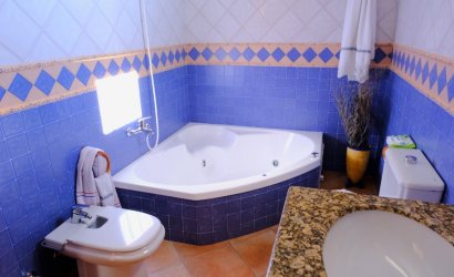 Herverkoop - Finca -
Orihuela - Inland