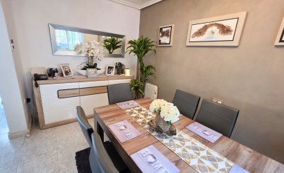 Reventa - Villa -
Villamartin - Costa Blanca