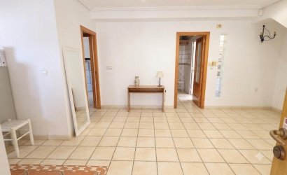 Herverkoop - Town House -
Torrevieja - Costa Blanca