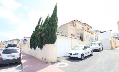 Herverkoop - Town House -
Torrevieja - Costa Blanca