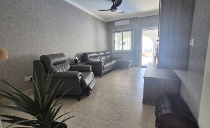 Herverkoop - Semi Detached -
San Miguel de Salinas - Inland
