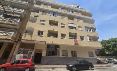 Herverkoop - Apartment -
Torrevieja - Playa de los Locos