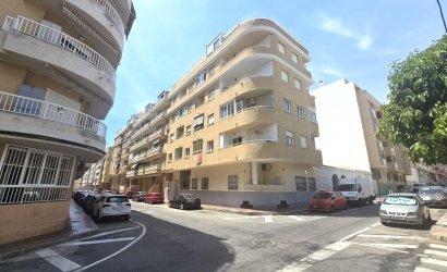 Herverkoop - Apartment -
Torrevieja - Playa de los Locos
