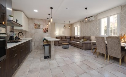 Reventa - Town House -
Torrevieja - Centro