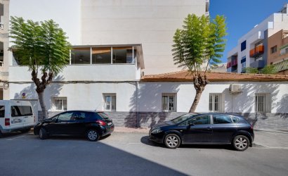 Reventa - Town House -
Torrevieja - Centro